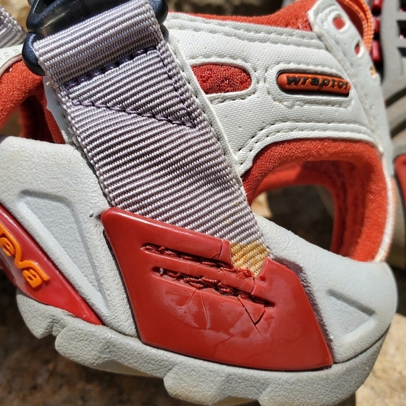 Teva Women's Karnali Wraptor Sport Sandal - Picture 12 of 13